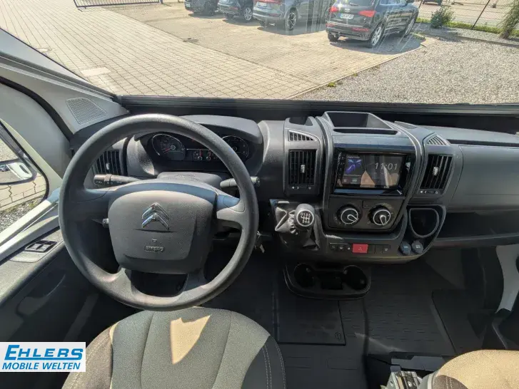 Fahrzeugbild Forster T FT599HB Doppel-Din Radio/Markise/Fahrradträger/Travel-Line-Paket/Aufbaubatterie #5