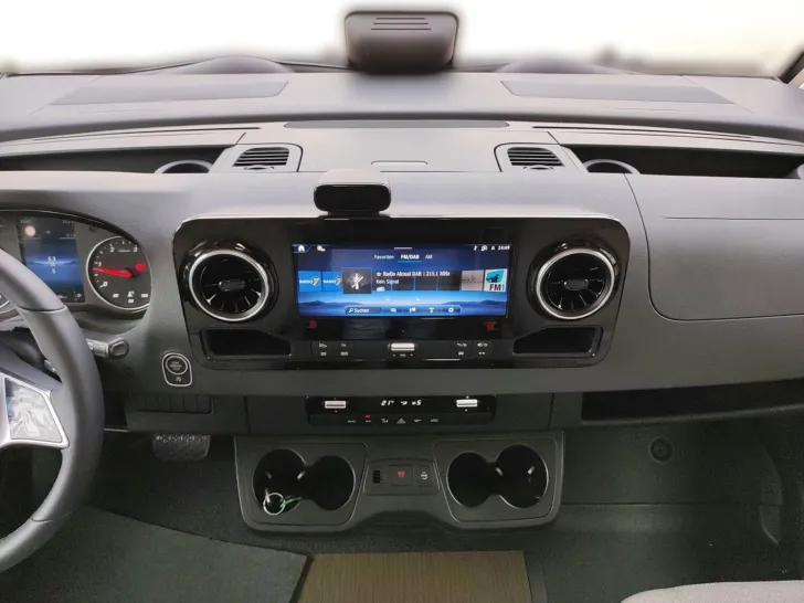 Fahrzeugbild Carthago C2-tourer I 143 KB LE comfort Mercedes #9