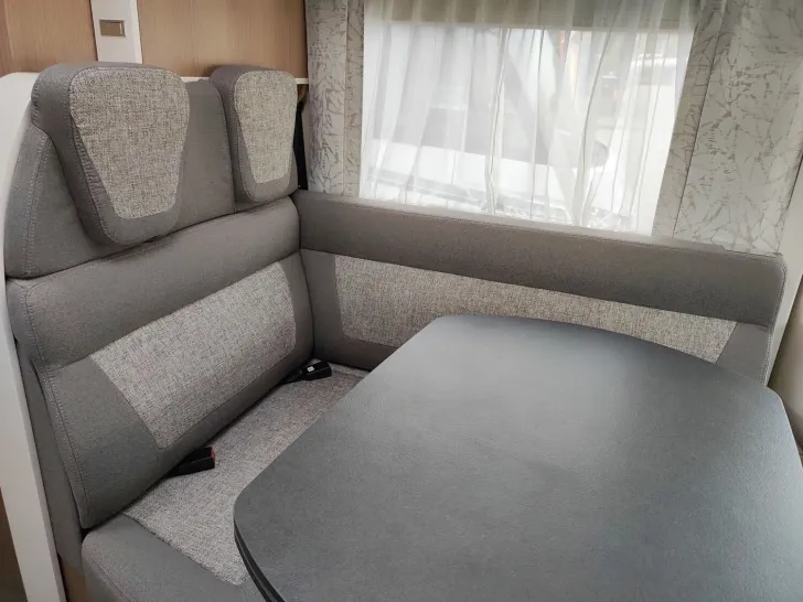 Fahrzeugbild Carthago C2-tourer I 143 KB LE comfort Mercedes #12