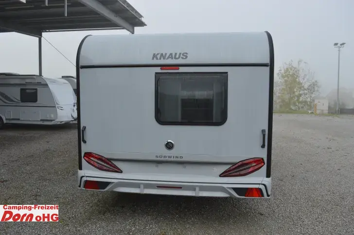 Fahrzeugbild Knaus Südwind 580 UF Black Selection Elektrische Fußbodenerwärmung #3