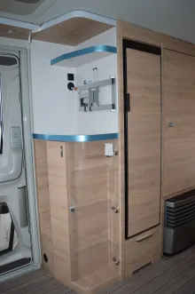 Fahrzeugbild Knaus Südwind 580 UF Black Selection Elektrische Fußbodenerwärmung #13