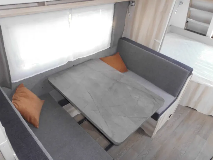 Fahrzeugbild Hobby De Luxe 545 KMF 3 stöckig Backofen Autark uvm #8