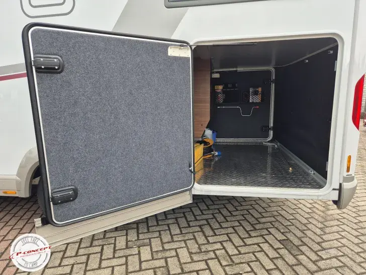 Fahrzeugbild Carthago chic c-line I 4.9 LE L Mercedes-TV-TecTower #7