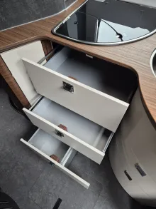 Fahrzeugbild Carthago chic c-line I 4.9 LE L Mercedes-TV-TecTower #20