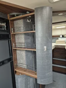 Fahrzeugbild Carthago chic c-line I 4.9 LE L Mercedes-TV-TecTower #25