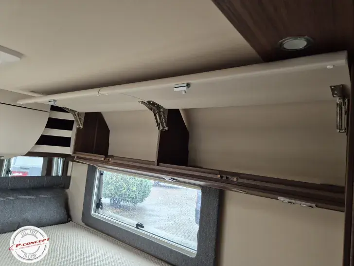 Fahrzeugbild Carthago chic c-line I 4.9 LE L Mercedes-TV-TecTower #32