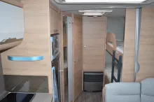 Fahrzeugbild Knaus Südwind 580 QS Black Selection Kühlschrank 177 Liter #8