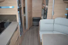 Fahrzeugbild Knaus Südwind 580 QS Black Selection Kühlschrank 177 Liter #9