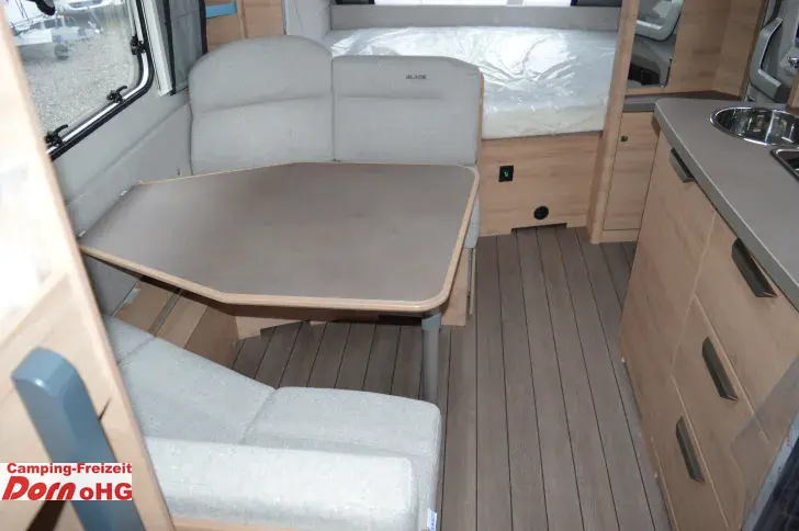 Fahrzeugbild Knaus Südwind 580 QS Black Selection Kühlschrank 177 Liter #14