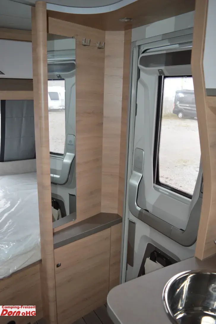 Fahrzeugbild Knaus Südwind 580 QS Black Selection Kühlschrank 177 Liter #16