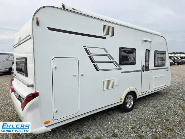 Fahrzeugbild Hymer Eriba Eriba Living 525 Stockbetten/Mover/Markise/TV/1700kg #11