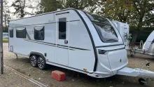 Schräg Vorne Knaus Südwind 650 PXB Black Selection *2027*DuoControl