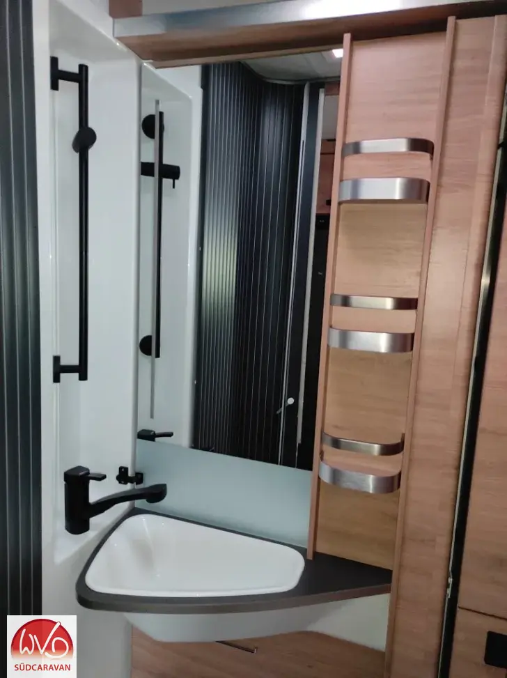 Fahrzeugbild Knaus L!VE WAVE 650 MEG Black Selection Live Wave #10