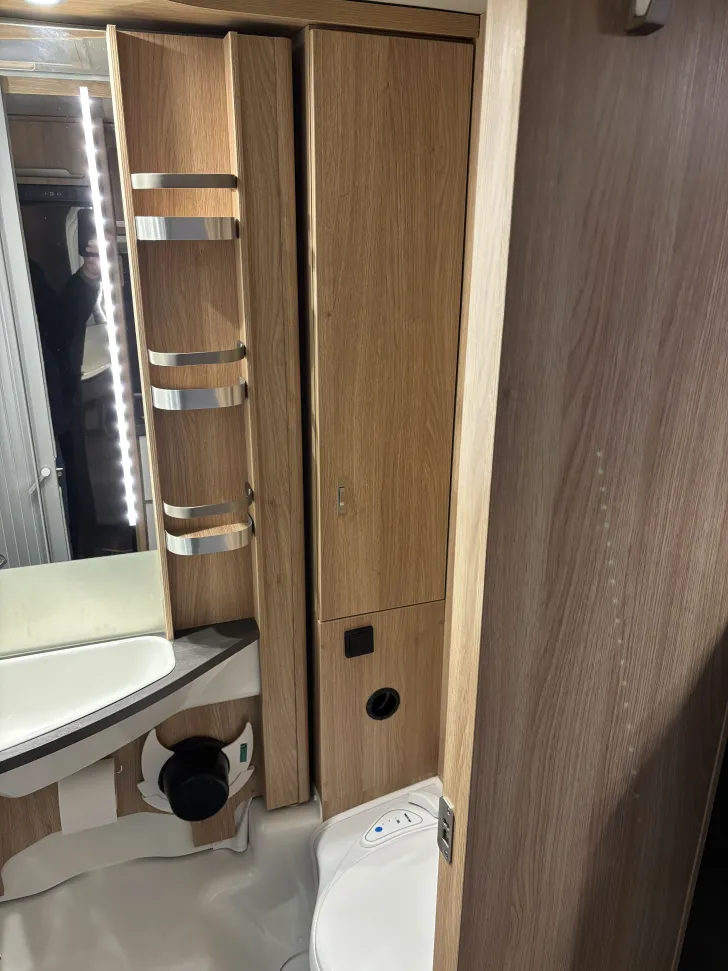 Fahrzeugbild Knaus Sky TI 650 MEG Gepflegt #5