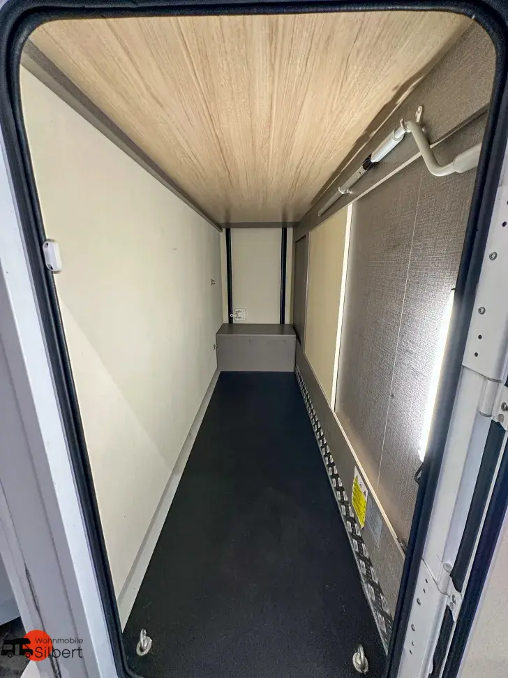 Fahrzeugbild Ahorn Camp Camp T 640 Plus - SAT*Markise*Kamera*FaceToFac #20
