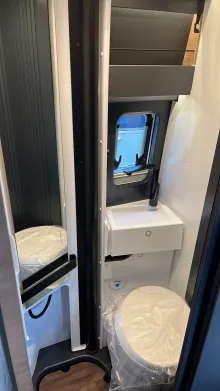 Toilette Knaus BoxLife 540 MQ Platinum Selection *2026*Markise*Rahmenfenster*