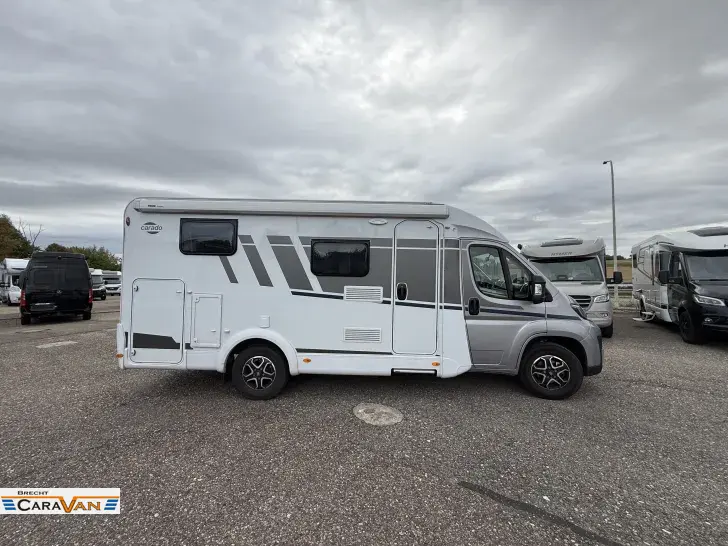 Fahrzeugbild Carado Van  337 pro + #4