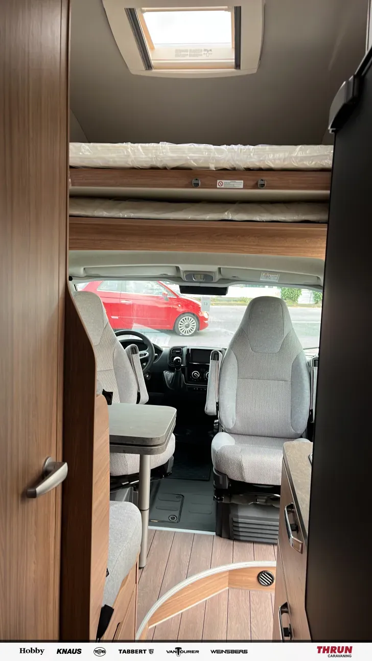 Sicht vorne-hinten Weinsberg CaraBus EDITION FIRE 600 MQH 4Personen*Autom.*Assistenten