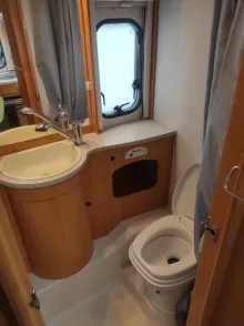 Fahrzeugbild Hymer Eriba Living 480 EL #4