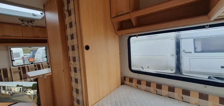 Fahrzeugbild Knaus Südwind 400 TS Nr. 111 - Doppelb., Sitzgr. #19