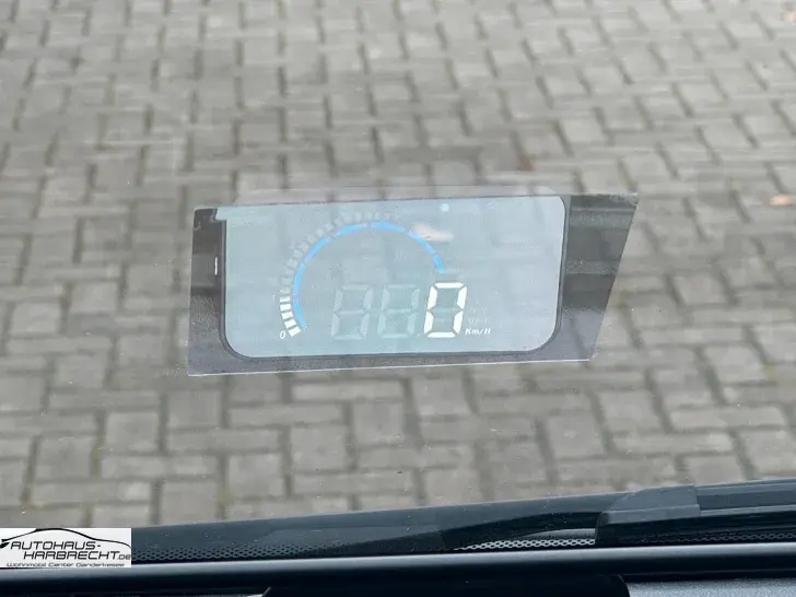 Fahrzeugbild Pössl Summit 600 Plus-Solar-MaxxFan-DAB-Clesana-Minnid #17
