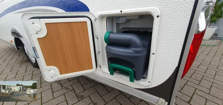 Fahrzeugbild Bürstner Premio 400 TS Nr. 115 - Doppelb., Sitzgr. #32