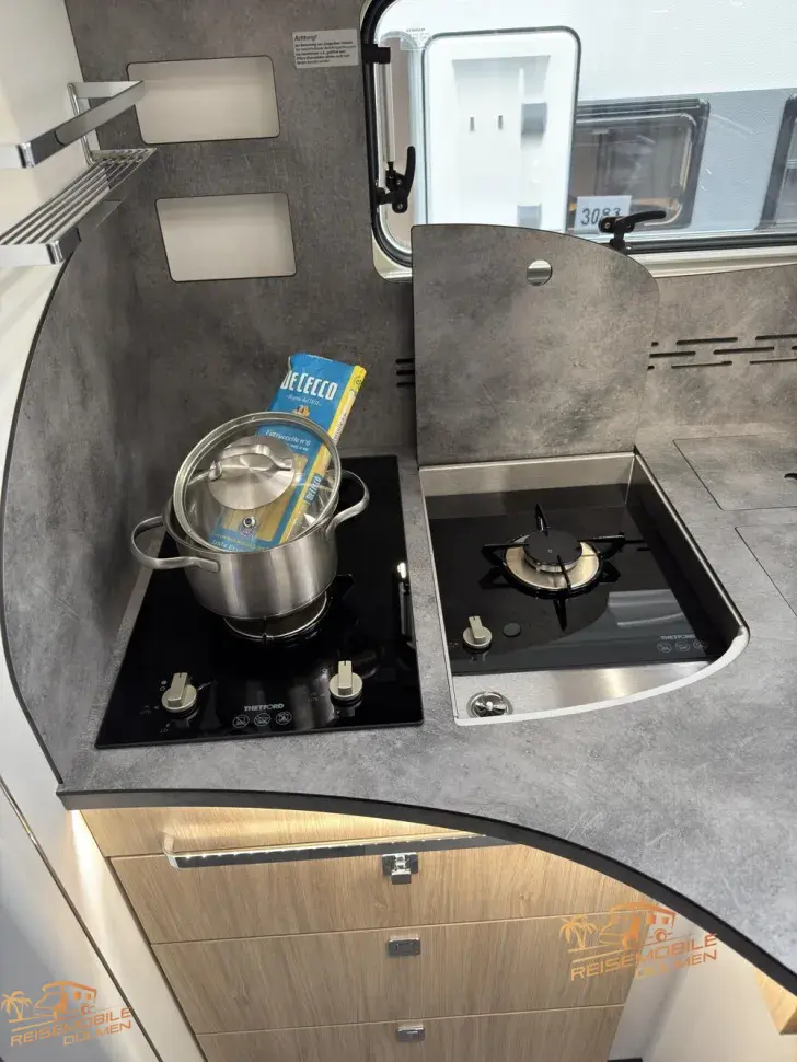 Fahrzeugbild Frankia F-Line I 790 GD Hubstützen Lithium #13