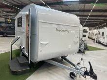 Fahrzeugbild Hobby Beachy 420 Modell 2027 / 1200 kg #1