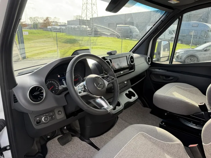 Fahrzeugbild Malibu T 470 RB LE K comfort Mercedes #9