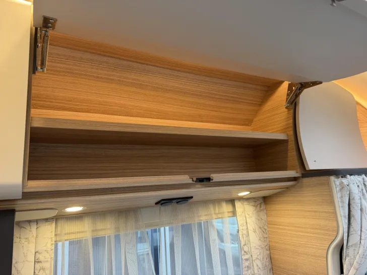 Fahrzeugbild Malibu T 470 RB LE K comfort Mercedes #16