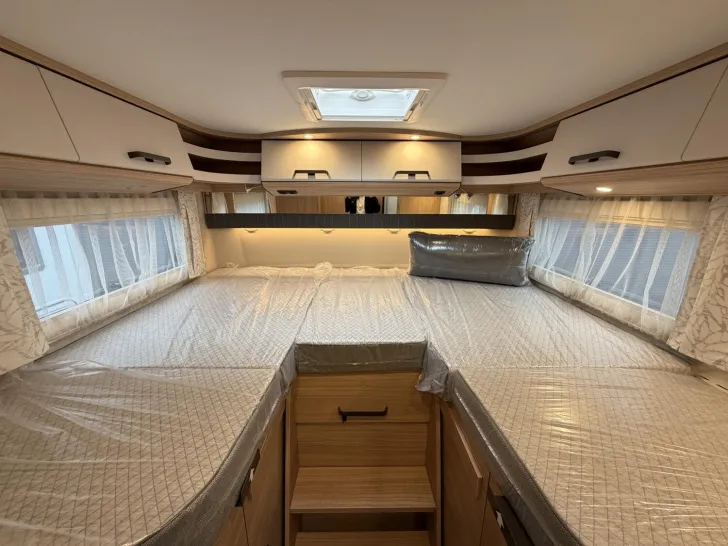 Fahrzeugbild Malibu T 470 RB LE K comfort Mercedes #25