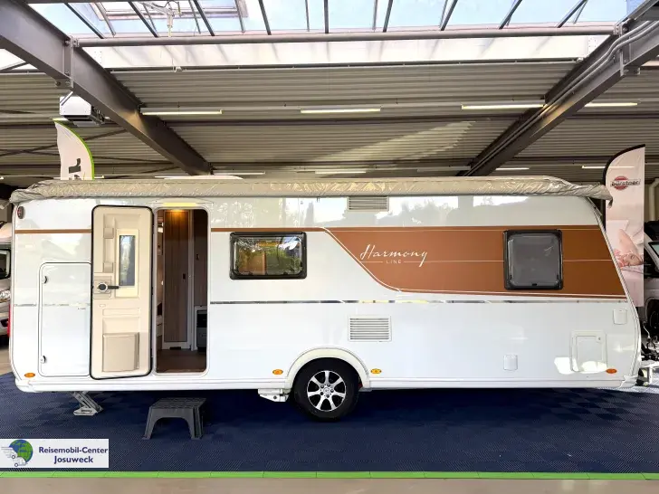Fahrzeugbild Bürstner Averso HL 520 TK Etagenbetten, Mover, Klima #3