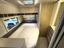 Fahrzeugbild Bürstner Averso HL 520 TK Etagenbetten, Mover, Klima #10