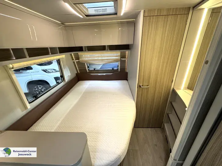 Fahrzeugbild Bürstner Averso HL 520 TK Etagenbetten, Mover, Klima #10