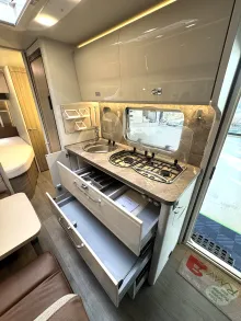 Fahrzeugbild Bürstner Averso HL 520 TK Etagenbetten, Mover, Klima #15