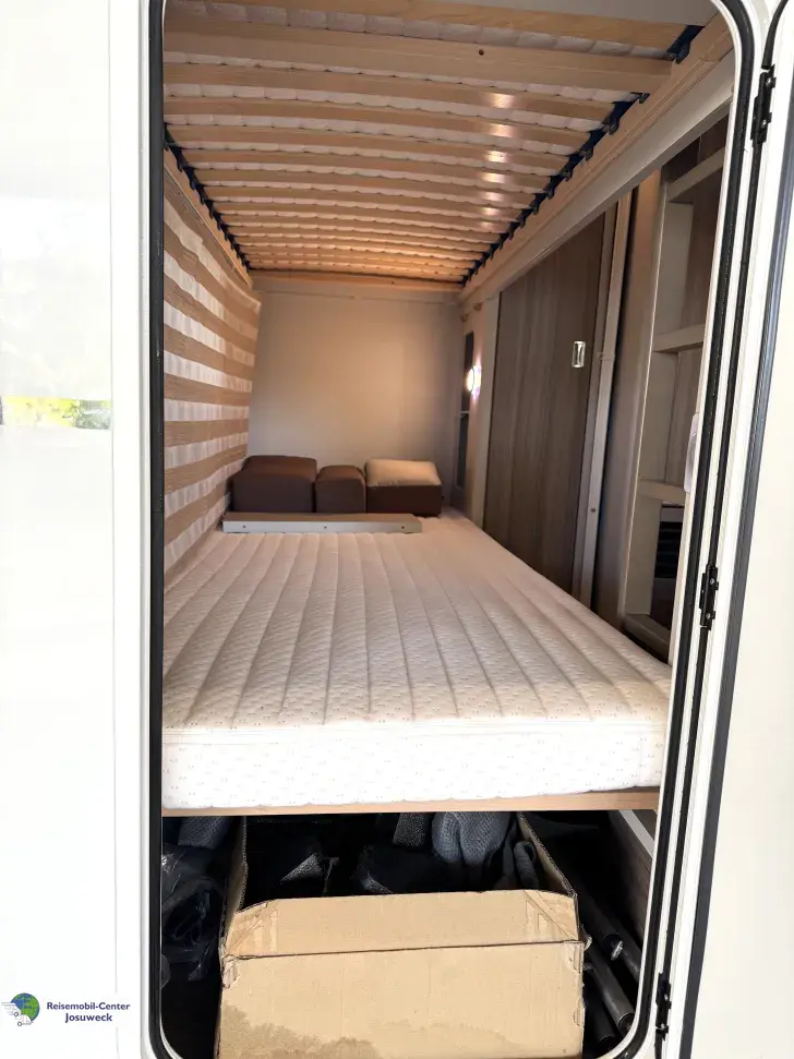 Fahrzeugbild Bürstner Averso HL 520 TK Etagenbetten, Mover, Klima #13