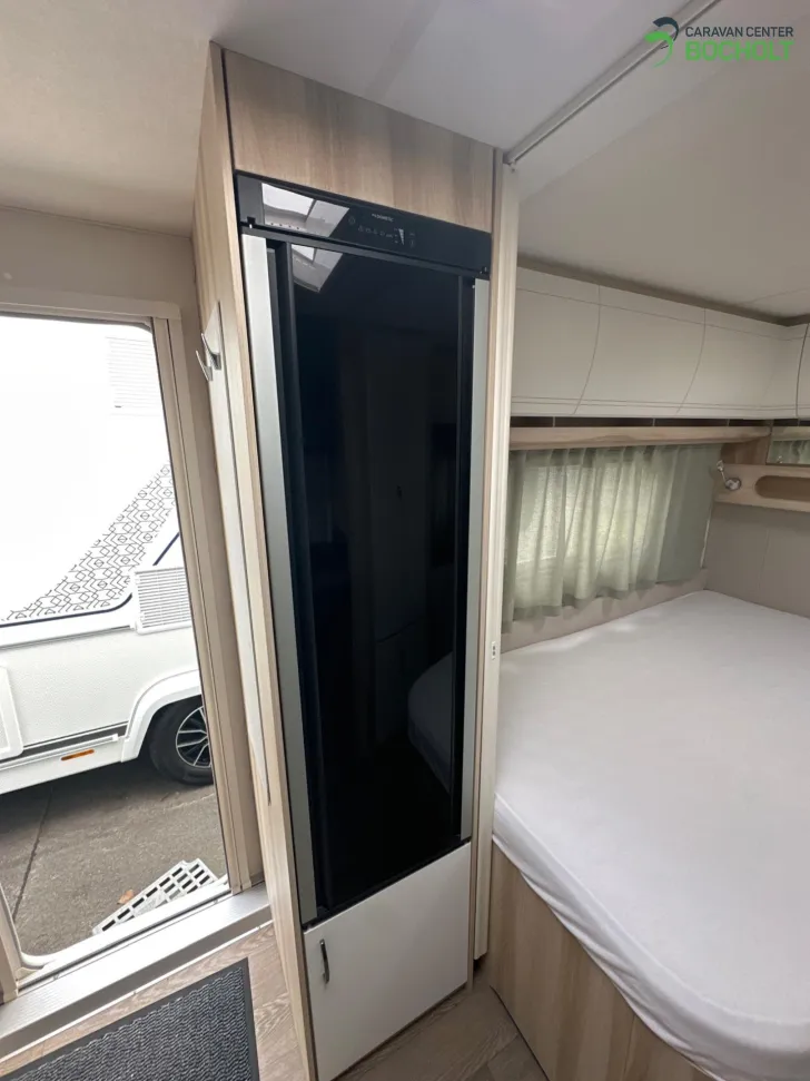 Fahrzeugbild Hobby De Luxe 495 WFB 1800 kg / ETS / Mover #9