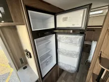 Fahrzeugbild Kabe Ametist 560 GLE KS B2 Modell 2027 / 2000 kg #12