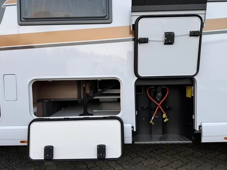 Fahrzeugbild Malibu I Edition+ 490 RB LE comfort Mercedes #30