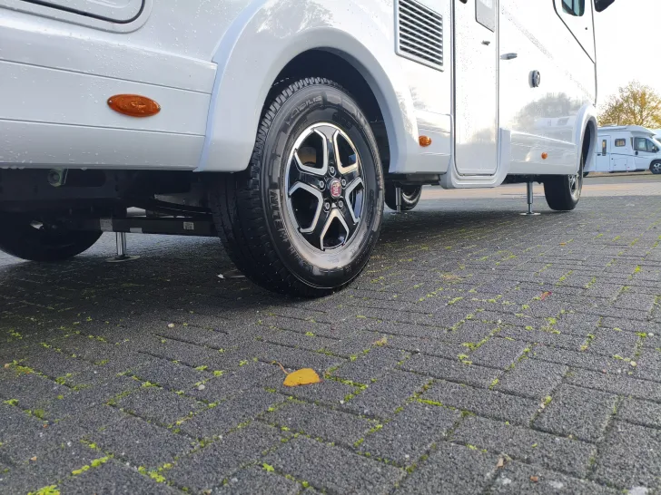 Fahrzeugbild Eura Mobil Integra Line 730 EF -hydr.Hubstützen- 1.900km #7