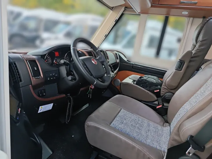 Fahrzeugbild Carthago chic c-line I 4.8 LE #7