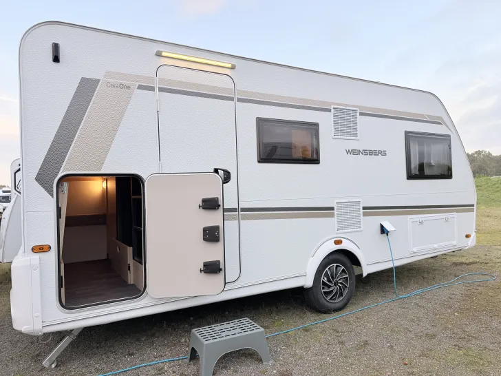 Fahrzeugbild Weinsberg CaraOne 480 QDK 2 Pakete, Ambientebel., 1,5t #4