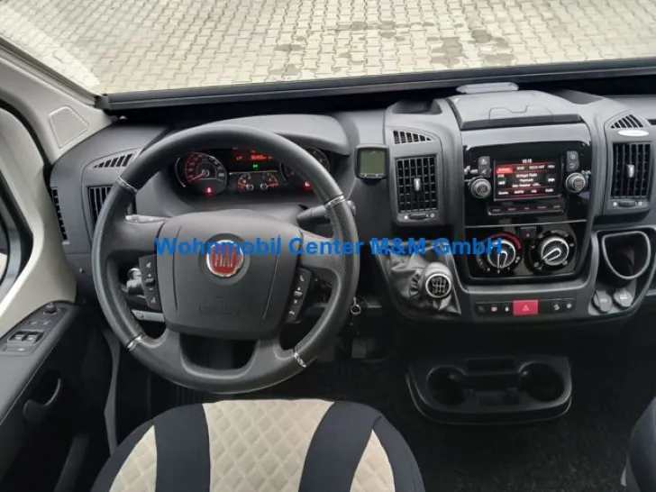 Fahrzeugbild Karmann Mobil Davis 590 Solar Alarm Luftfederung AHK #7