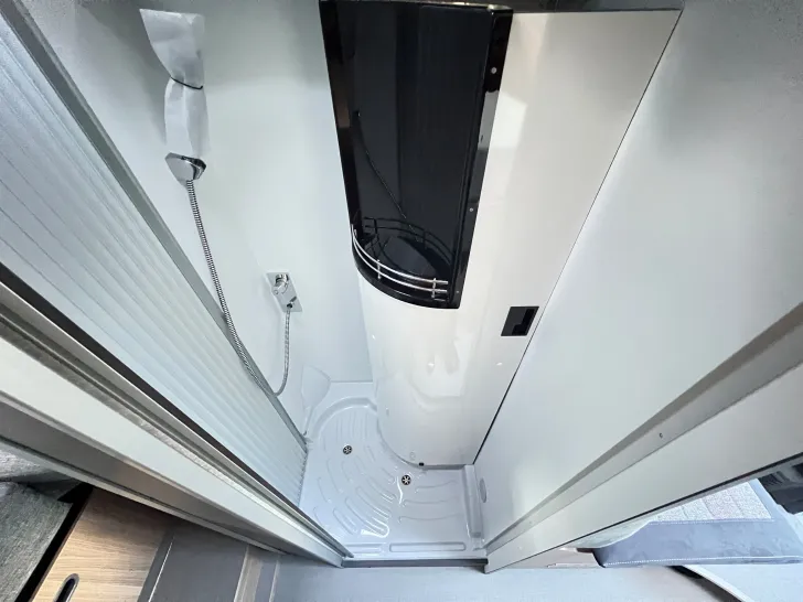 Fahrzeugbild Pössl H-Line Summit 600 L #49