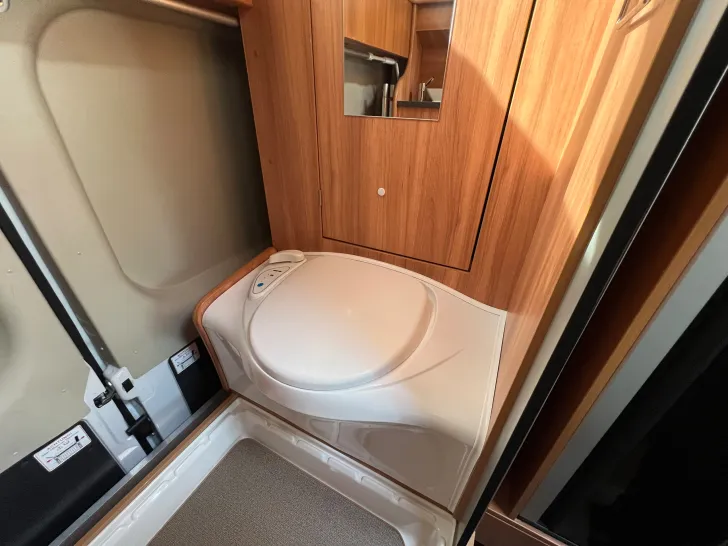 Fahrzeugbild Pössl H-Line Vario 499 #47