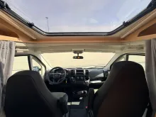 Fahrzeugbild Sunlight VAN V 60 #25