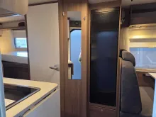 Fahrzeugbild Carado V 347 3,5T 140Pro+Clever Lift Bett+Solar+Combi6E #16