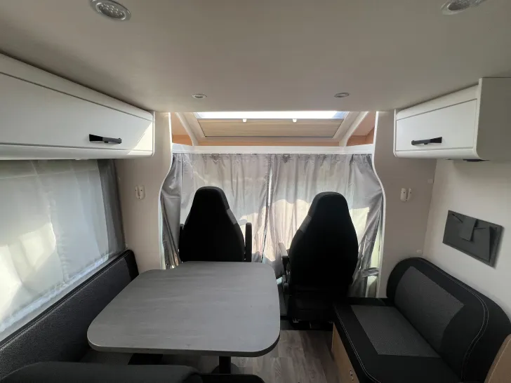 Fahrzeugbild Sunlight TEILINTEGRIERT T 68 #22