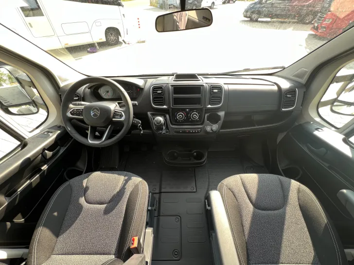 Fahrzeugbild Sunlight TEILINTEGRIERT T 68 #24