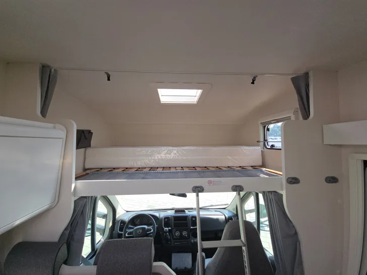 Fahrzeugbild Sunlight ALKOVEN A 68 #23